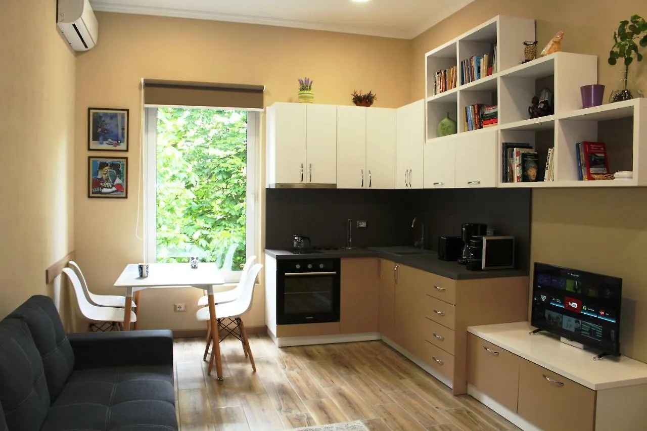 Apartament 2V1 - Blloku Mac Tirana